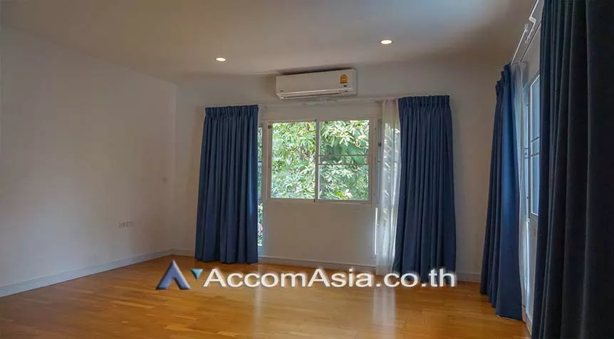 20  4 br House For Rent in Sukhumvit ,Bangkok BTS Thong Lo at Privacy and Peaceful AA27048