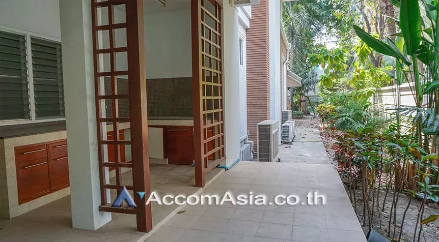 10  4 br House For Rent in Sukhumvit ,Bangkok BTS Thong Lo at Privacy and Peaceful AA27048