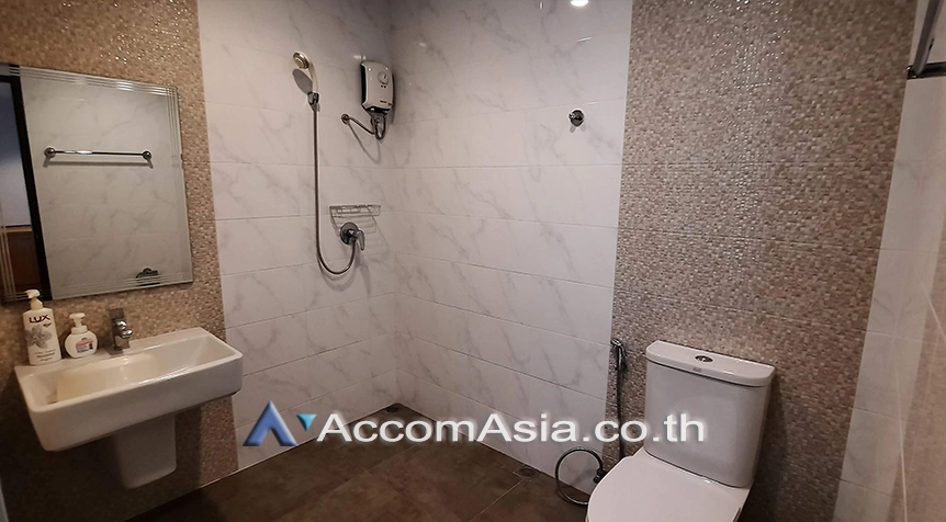 13  4 br Townhouse For Sale in Sukhumvit ,Bangkok BTS Ekkamai at The Parklane 12 AA27050