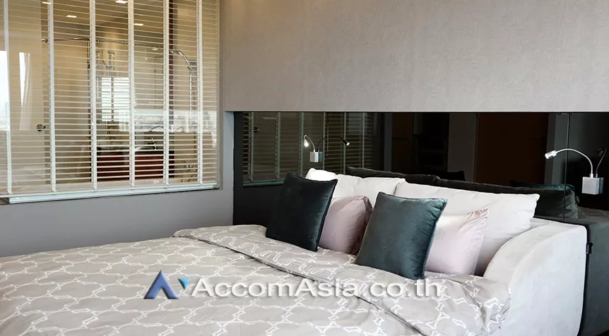 unit 2 Bedrooms  Condominium For Rent in Sathorn, Bangkok  near MRT Khlong Toei (AA27053)