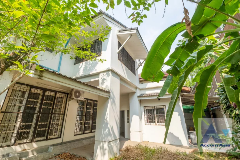 27  4 br House For Rent in sukhumvit ,Bangkok BTS Ekkamai AA27054