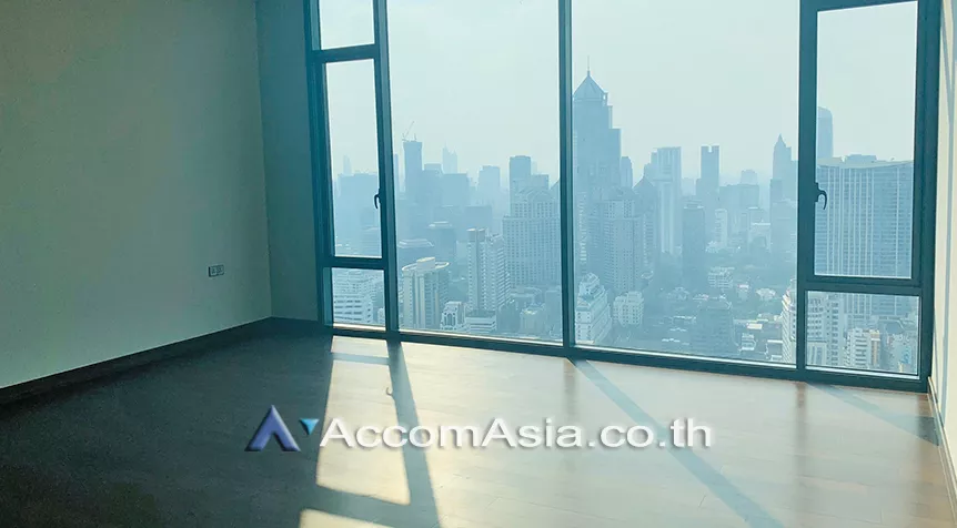unitDuplex Condo, Penthouse |  4 Bedrooms  Condominium For Sale in Sukhumvit, Bangkok  near BTS Nana (AA27065)