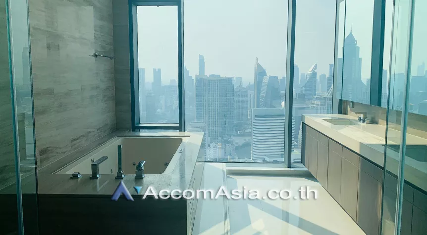 6  4 br Condominium For Sale in Sukhumvit ,Bangkok BTS Nana at Q1 Sukhumvit AA27065