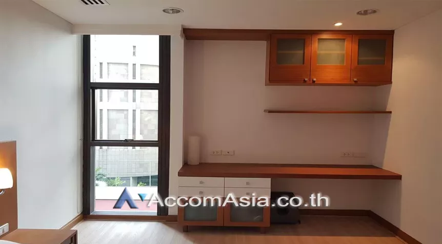 7  1 br Condominium For Rent in Ploenchit ,Bangkok BTS Ratchadamri at Baan Somthavil Ratchadamri AA27083