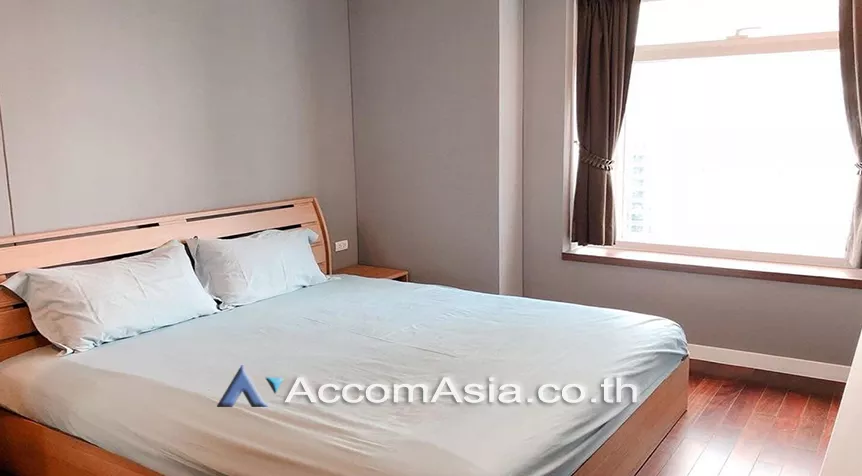  2 Bedrooms  Condominium For Rent in Phaholyothin, Bangkok  near MRT Phetchaburi (AA27085)