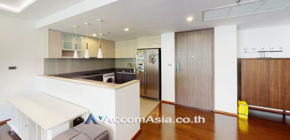  2 Bedrooms  Condominium For Sale in Sathorn, Bangkok  near BTS Chong Nonsi (AA27093)