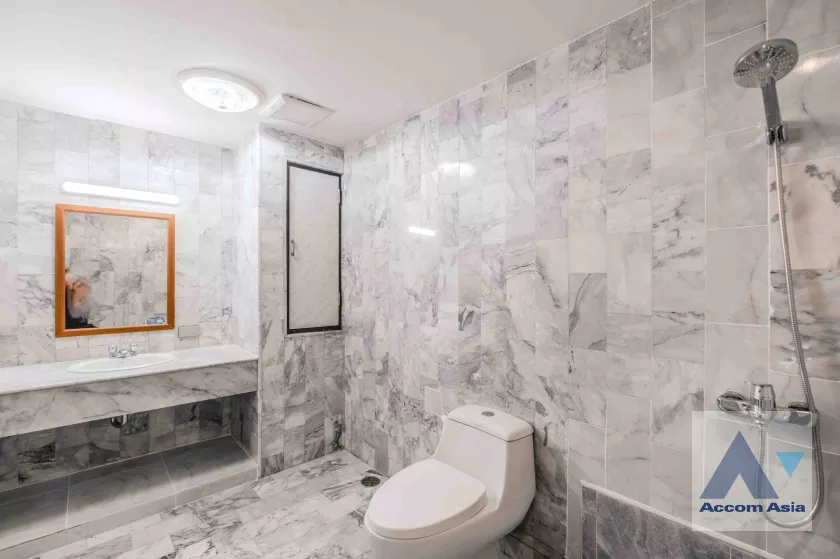 17  3 br Condominium For Rent in Sukhumvit ,Bangkok BTS Phrom Phong at D.S. Tower 1 AA27103