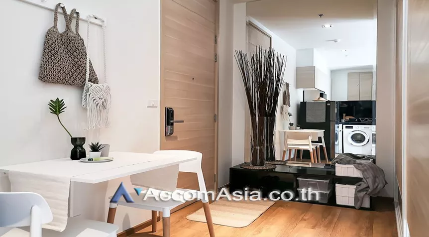 unit 1 Bedroom  Condominium For Sale in Sukhumvit, Bangkok  near BTS Phrom Phong (AA27108)