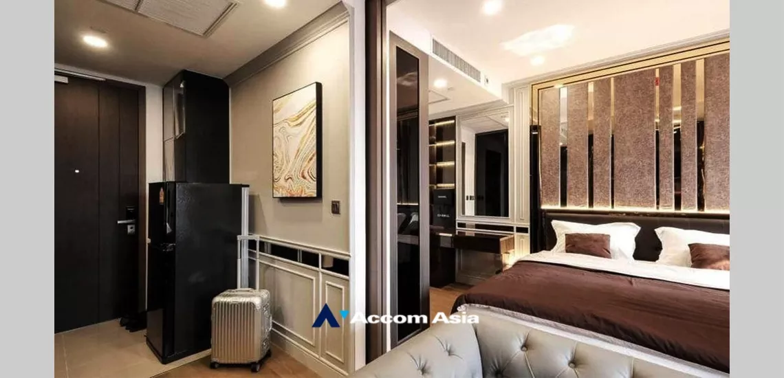  1 Bedroom  Condominium For Rent in Silom, Bangkok  near MRT Sam Yan (AA27120)