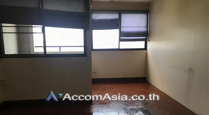 5  1 br Condominium For Sale in Sukhumvit ,Bangkok BTS Phra khanong at The Winning Tower AA27150