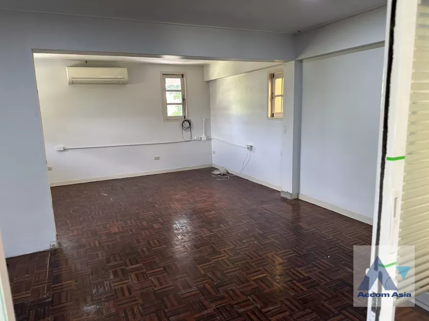 14  4 br House for rent and sale in Sukhumvit ,Bangkok BTS Punnawithi AA27152