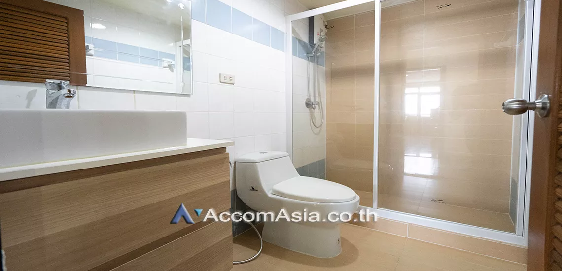 8  3 br Condominium For Rent in Sukhumvit ,Bangkok BTS Phrom Phong at Royal Castle AA27163