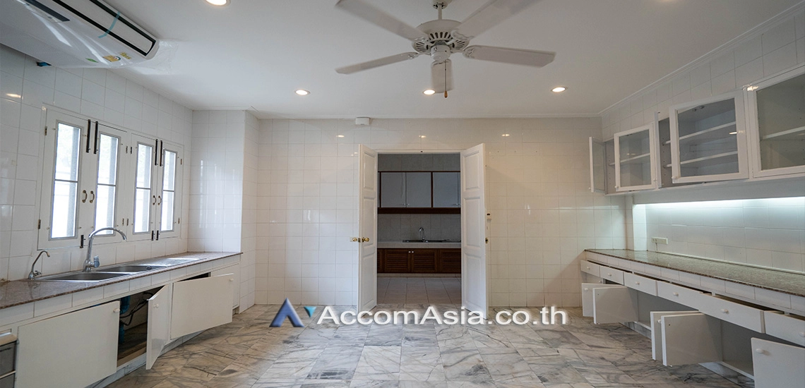 11  5 br House For Rent in Sukhumvit ,Bangkok BTS Phra khanong 94169