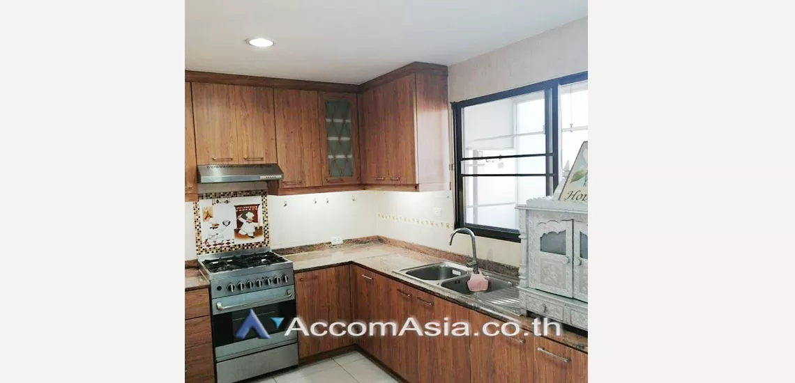14  3 br Condominium For Rent in Sukhumvit ,Bangkok BTS Ekkamai at Empire House AA27188