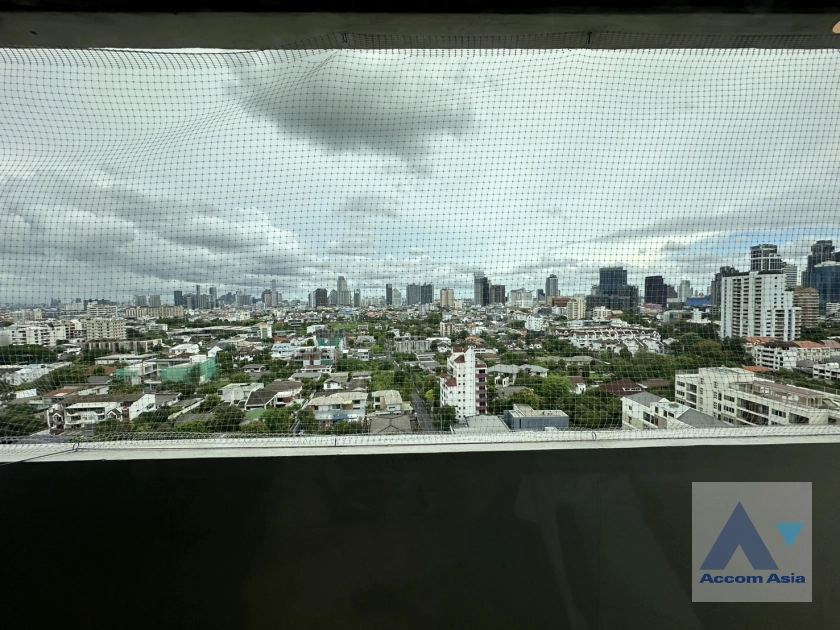 12  3 br Condominium For Rent in Sukhumvit ,Bangkok BTS Ekkamai at Empire House AA27188