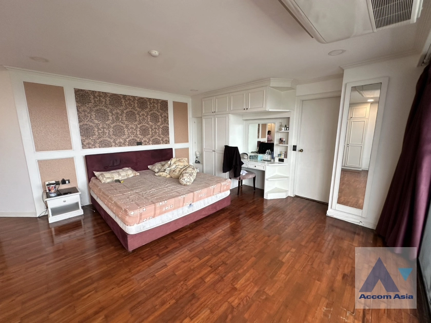 8  3 br Condominium For Rent in Sukhumvit ,Bangkok BTS Ekkamai at Empire House AA27188