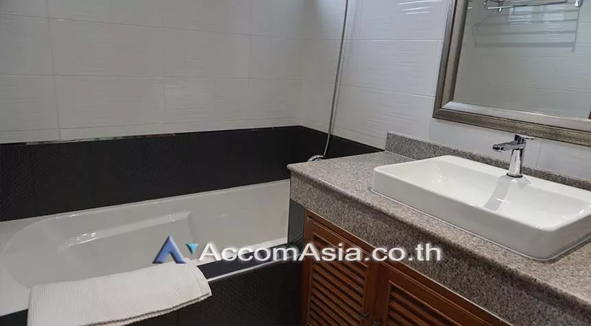8  4 br Apartment For Rent in Sukhumvit ,Bangkok BTS Thong Lo at Boutique Apartment AA27193