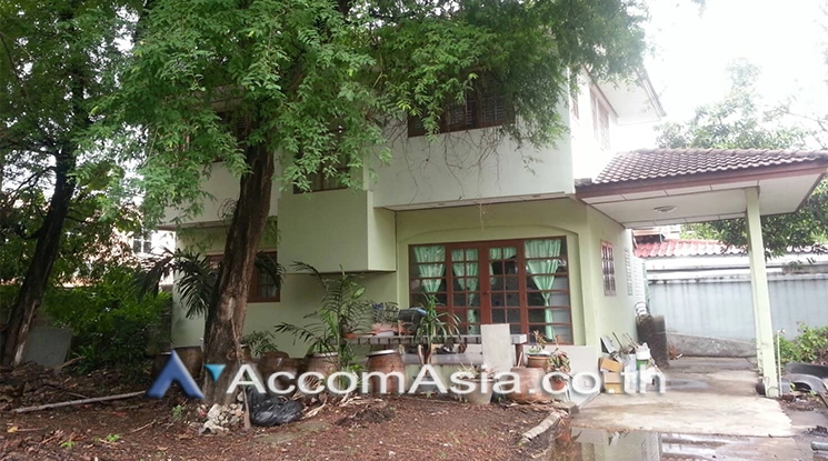  2  3 br House for rent and sale in Sukhumvit ,Bangkok BTS Punnawithi 24172