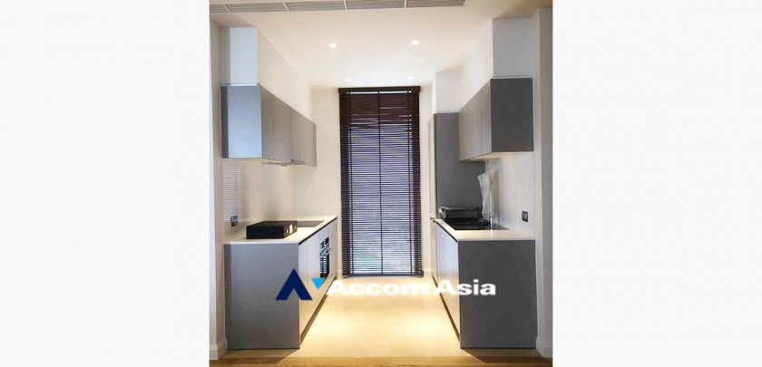  3 Bedrooms  Condominium For Rent in Charoennakorn, Bangkok  near BTS Krung Thon Buri (AA27210)