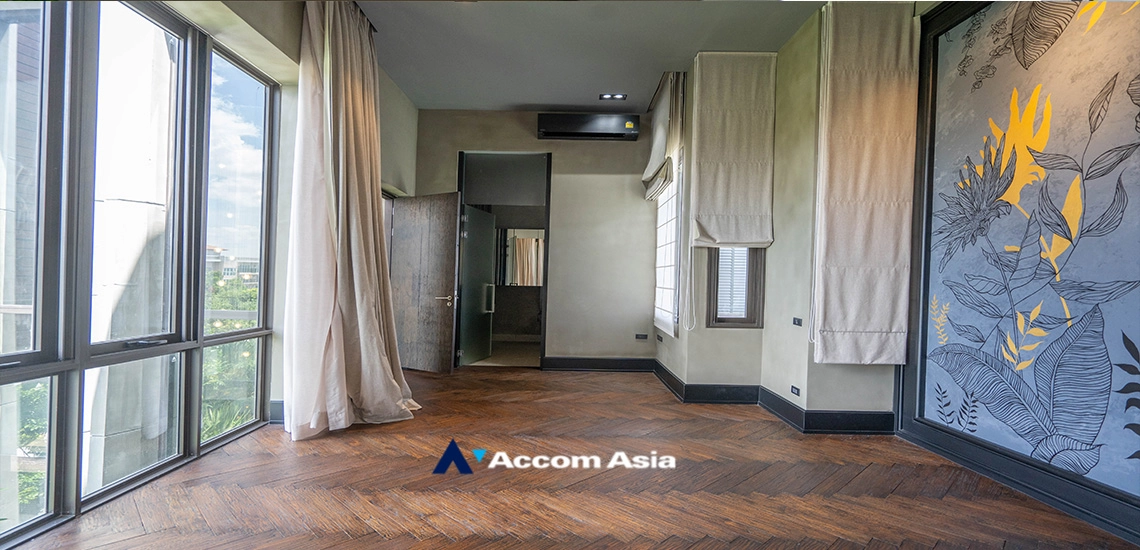 26  5 br House for rent and sale in Sukhumvit ,Bangkok BTS Ekkamai AA27219