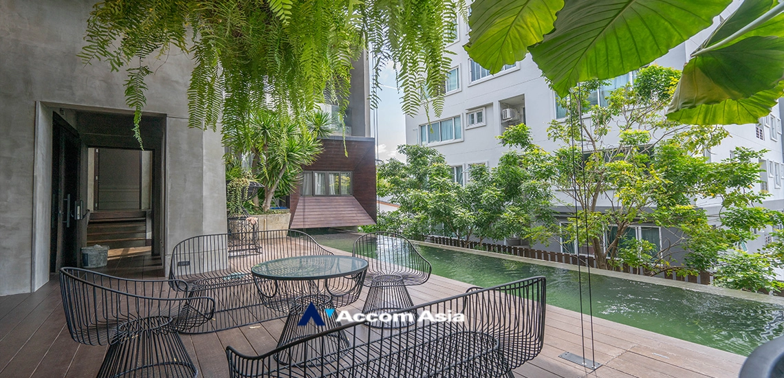  1  5 br House for rent and sale in Sukhumvit ,Bangkok BTS Ekkamai AA27219