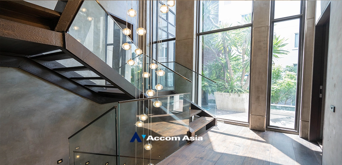 16  5 br House for rent and sale in Sukhumvit ,Bangkok BTS Ekkamai AA27219