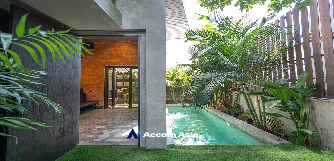 Private Swimming Pool house for rent in Sukhumvit, Bangkok Code AA27219