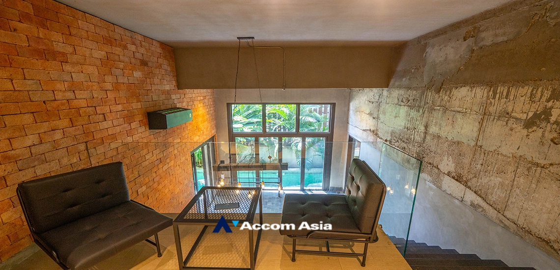 8  5 br House for rent and sale in Sukhumvit ,Bangkok BTS Ekkamai AA27219