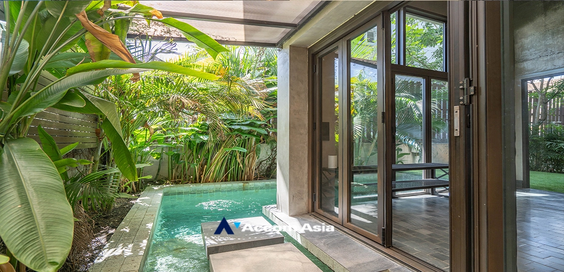 20  5 br House for rent and sale in Sukhumvit ,Bangkok BTS Ekkamai AA27219