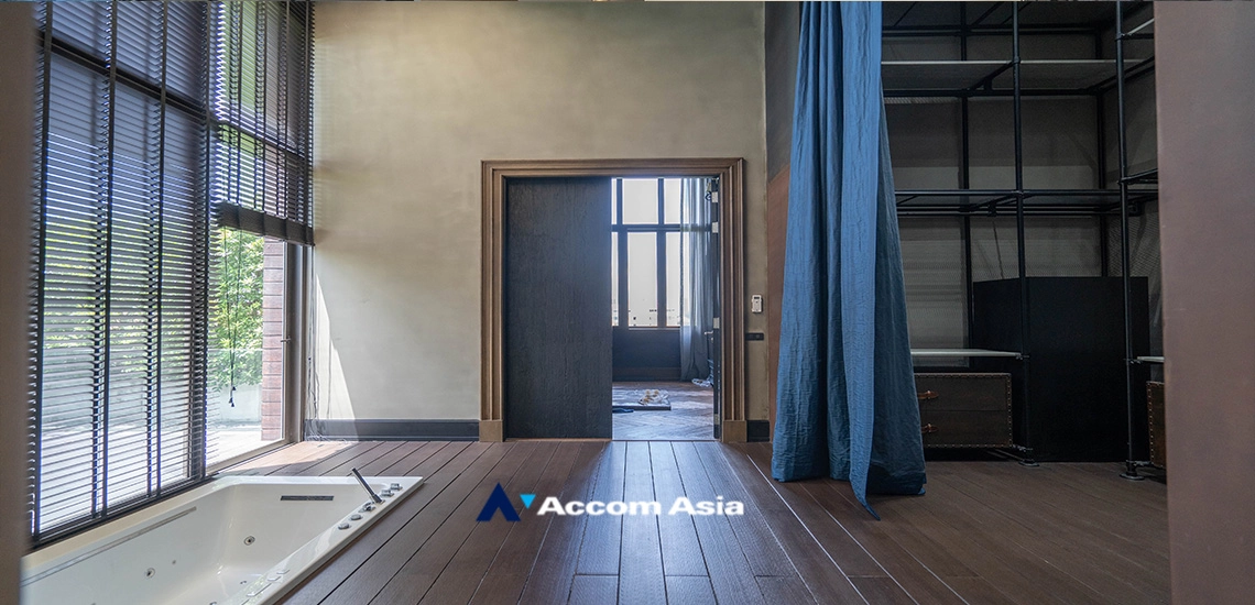 38  5 br House for rent and sale in Sukhumvit ,Bangkok BTS Ekkamai AA27219