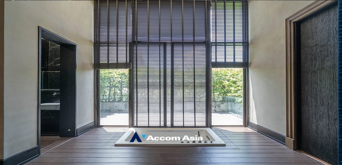 42  5 br House for rent and sale in Sukhumvit ,Bangkok BTS Ekkamai AA27219