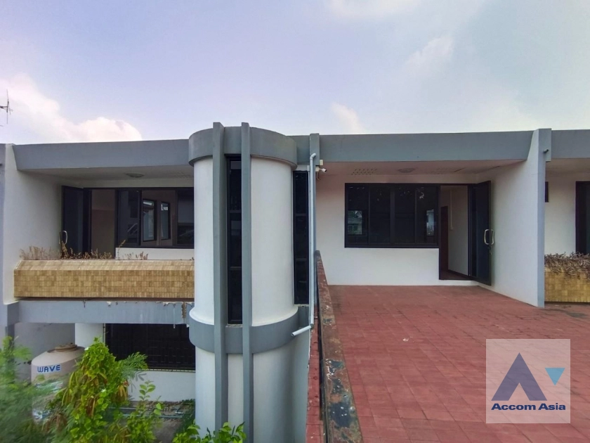 unitHome Office |  4 Bedrooms  House For Rent in Sukhumvit, Bangkok  near BTS Phra khanong (AA27236)