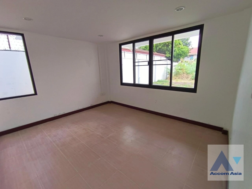31  4 br House For Rent in Sukhumvit ,Bangkok BTS Phra khanong AA27236