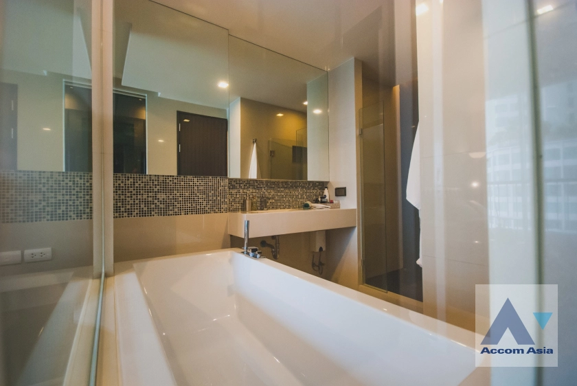 7  1 br Condominium for rent and sale in Sukhumvit ,Bangkok BTS Phra khanong at Rhythm Sukhumvit 44/1   AA27238