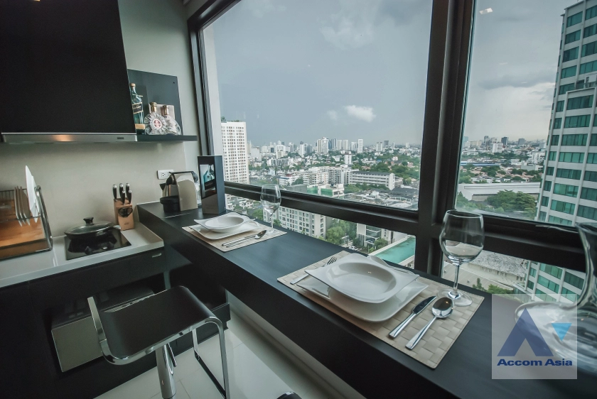 4  1 br Condominium for rent and sale in Sukhumvit ,Bangkok BTS Phra khanong at Rhythm Sukhumvit 44/1   AA27238
