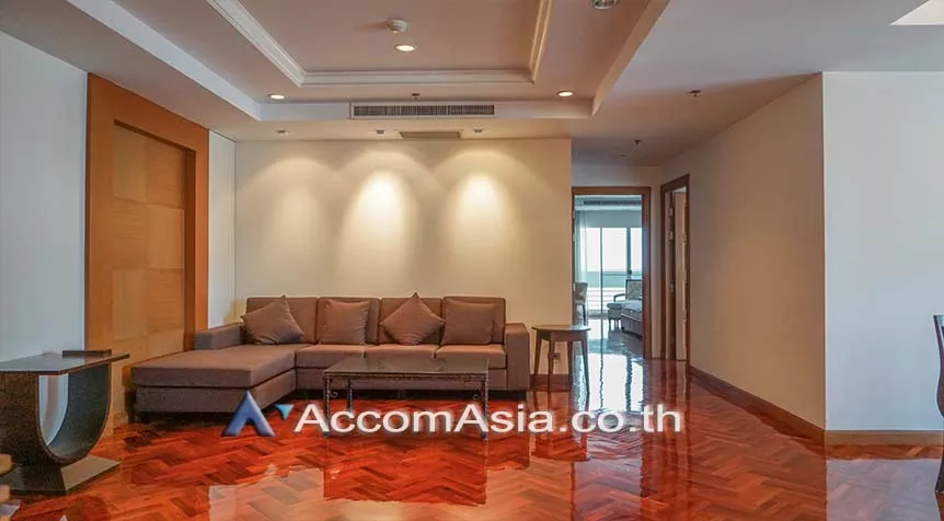  2  3 br Apartment For Rent in Sukhumvit ,Bangkok BTS Nana at Fully Furnished Suites AA27244