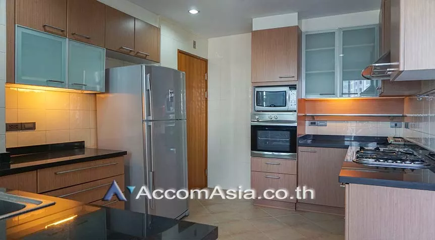 Big Balcony, Pet friendly |  3 Bedrooms  Apartment For Rent in Sukhumvit, Bangkok  near BTS Nana (AA27244)
