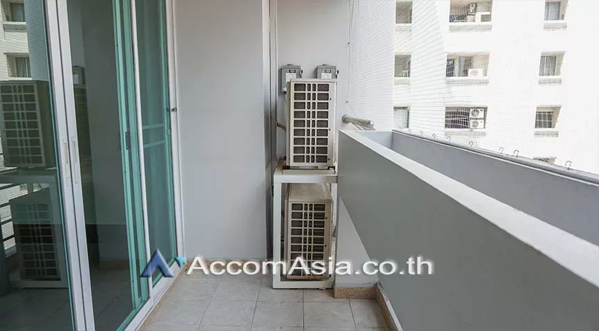 5  3 br Apartment For Rent in Sukhumvit ,Bangkok BTS Nana at Fully Furnished Suites AA27244