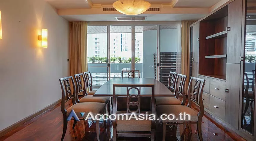  1  3 br Apartment For Rent in Sukhumvit ,Bangkok BTS Nana at Fully Furnished Apartment, Only 2 mins walk to BTS AA27247