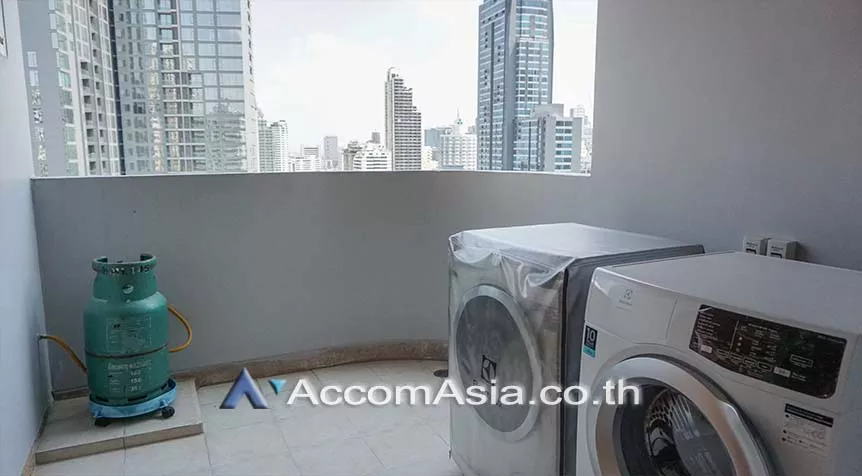 5  3 br Apartment For Rent in Sukhumvit ,Bangkok BTS Nana at Fully Furnished Suites AA27247