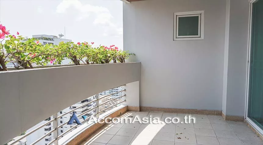 10  3 br Apartment For Rent in Sukhumvit ,Bangkok BTS Nana at Fully Furnished Apartment, Only 2 mins walk to BTS AA27247
