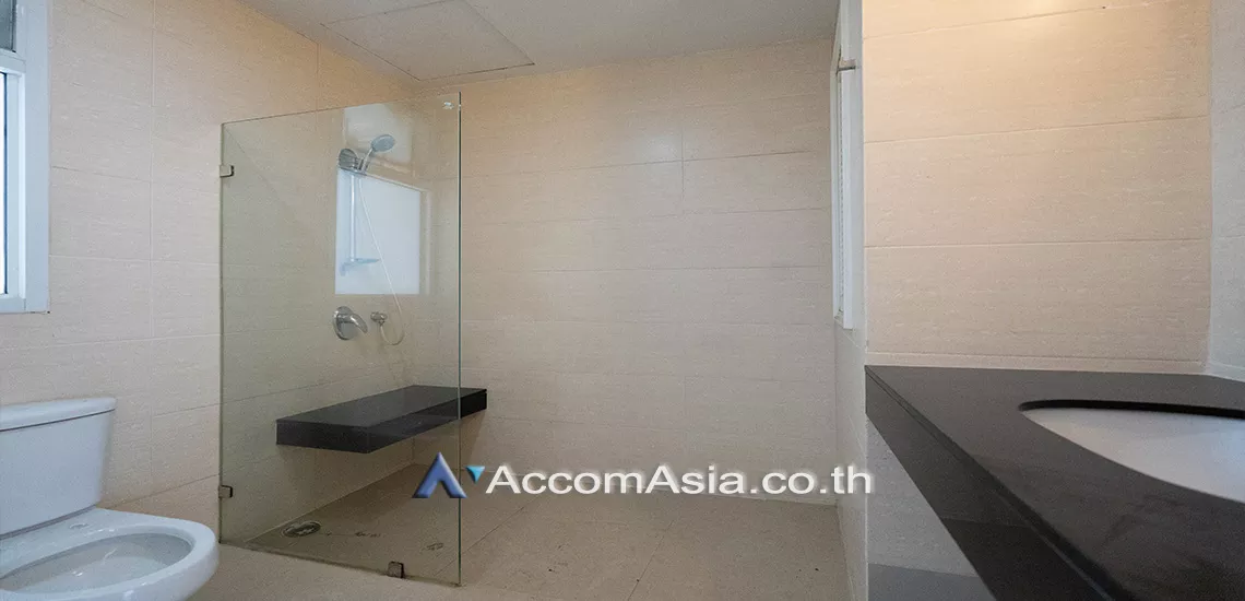 10  3 br Condominium For Rent in Sukhumvit ,Bangkok BTS Nana at Newton Tower AA27249