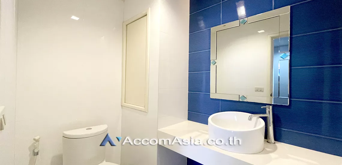 7  3 br Condominium for rent and sale in Sukhumvit ,Bangkok BTS Nana at Newton Tower AA27250