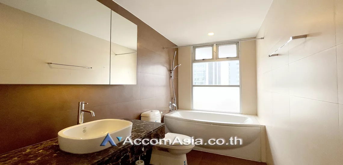 10  3 br Condominium For Rent in Sukhumvit ,Bangkok BTS Nana at Newton Tower AA27250