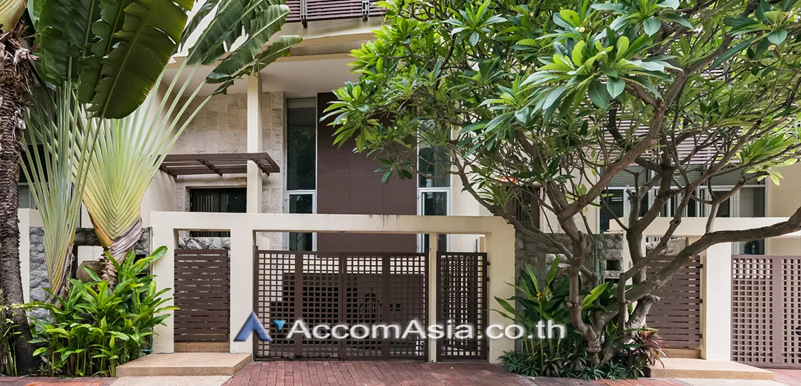 16  4 br Townhouse for rent and sale in Sathorn ,Bangkok BTS Chong Nonsi - MRT Khlong Toei at The Loft AA27252