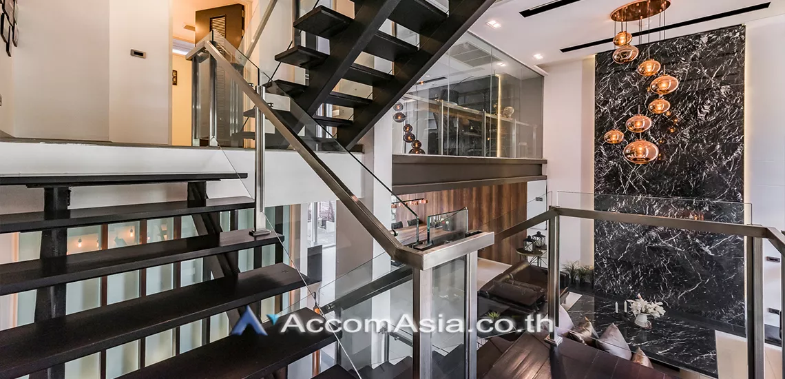 5  4 br Townhouse for rent and sale in Sathorn ,Bangkok BTS Chong Nonsi - MRT Khlong Toei at The Loft AA27252