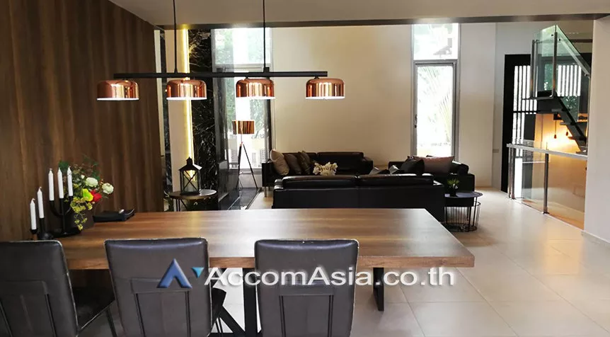 10  4 br Townhouse for rent and sale in Sathorn ,Bangkok BTS Chong Nonsi - MRT Khlong Toei at The Loft AA27252