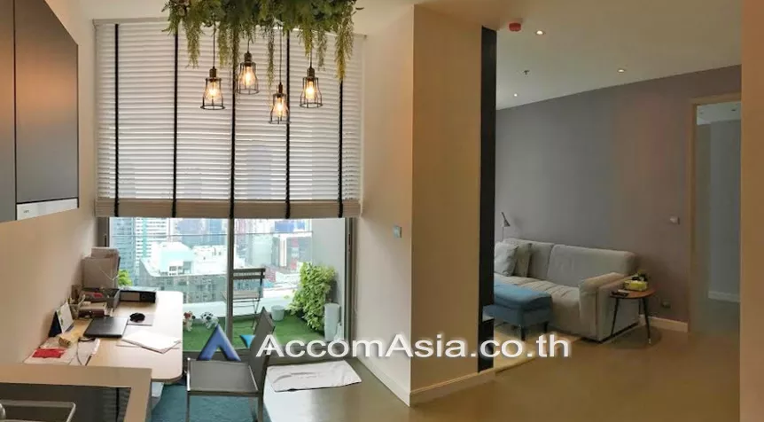  2  1 br Condominium For Sale in Ploenchit ,Bangkok BTS Ratchadamri at Magnolias Ratchadamri Boulevard AA27256