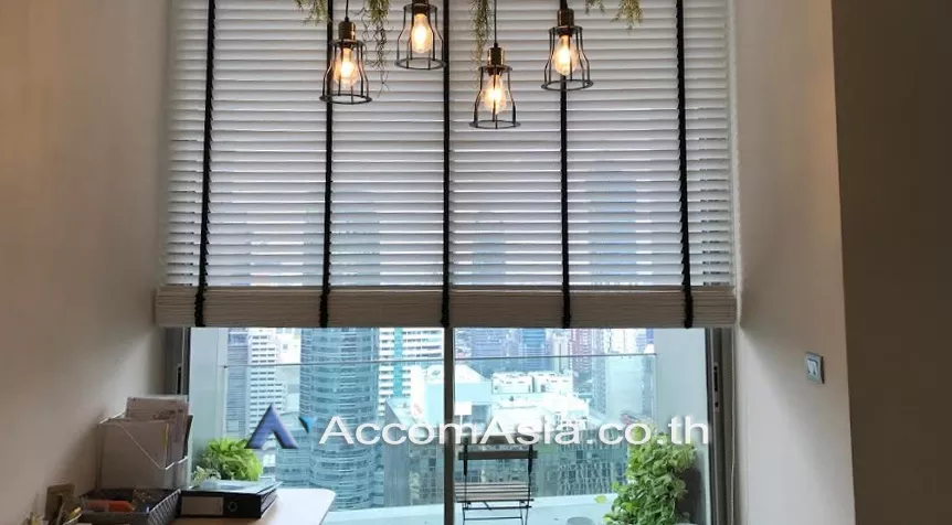  1  1 br Condominium For Sale in Ploenchit ,Bangkok BTS Ratchadamri at Magnolias Ratchadamri Boulevard AA27256