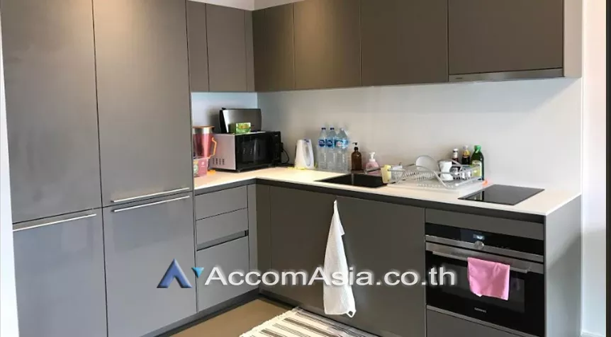 4  1 br Condominium For Sale in Ploenchit ,Bangkok BTS Ratchadamri at Magnolias Ratchadamri Boulevard AA27256